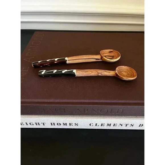 Pair of Kenyan Hand Carved Olivewood Spoons with Bone Handle - Picture 5 of 5